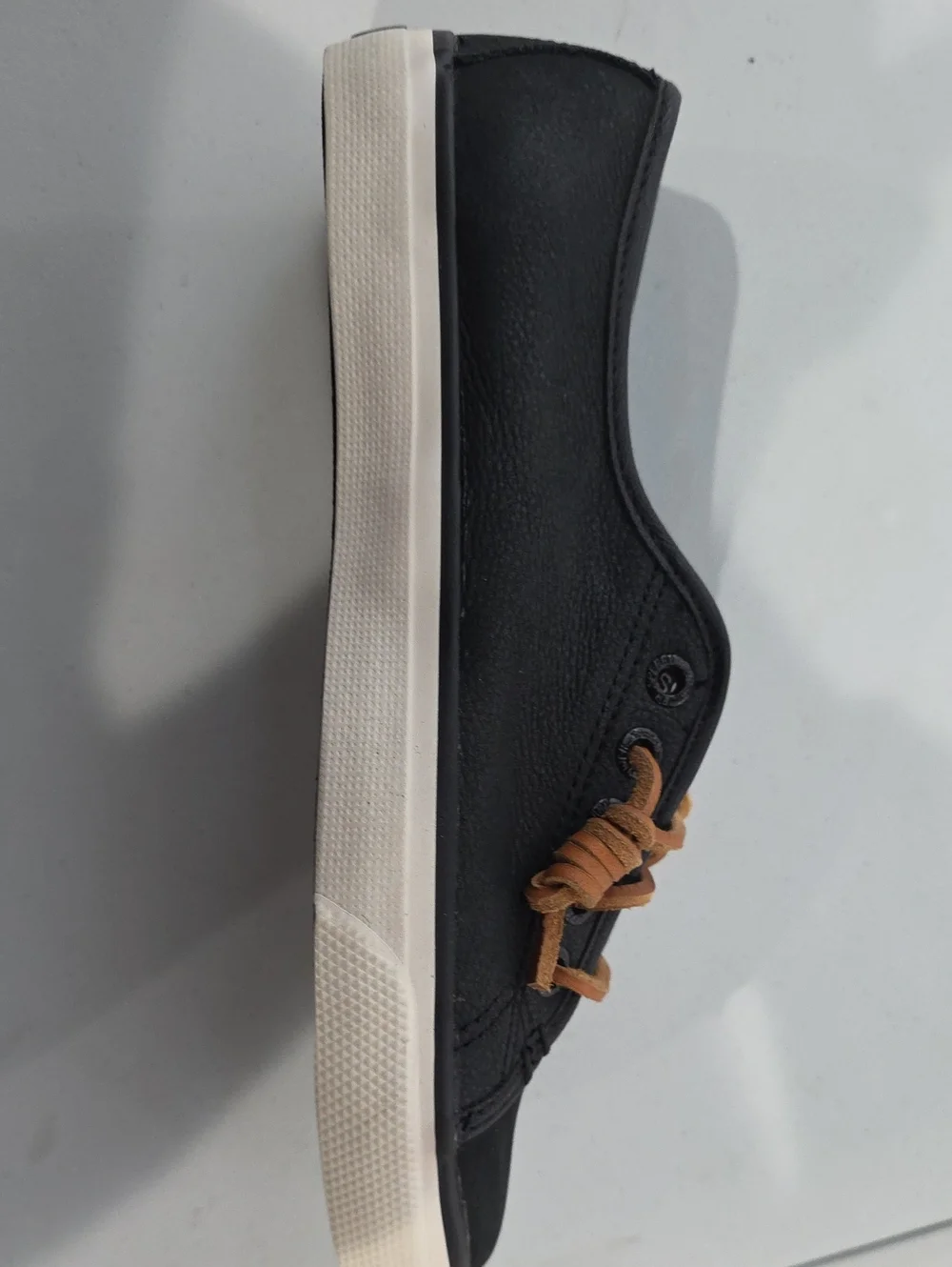 Sperry Women's 6.5 Seacoast Leather Sneaker Black Matte with Leather Laces